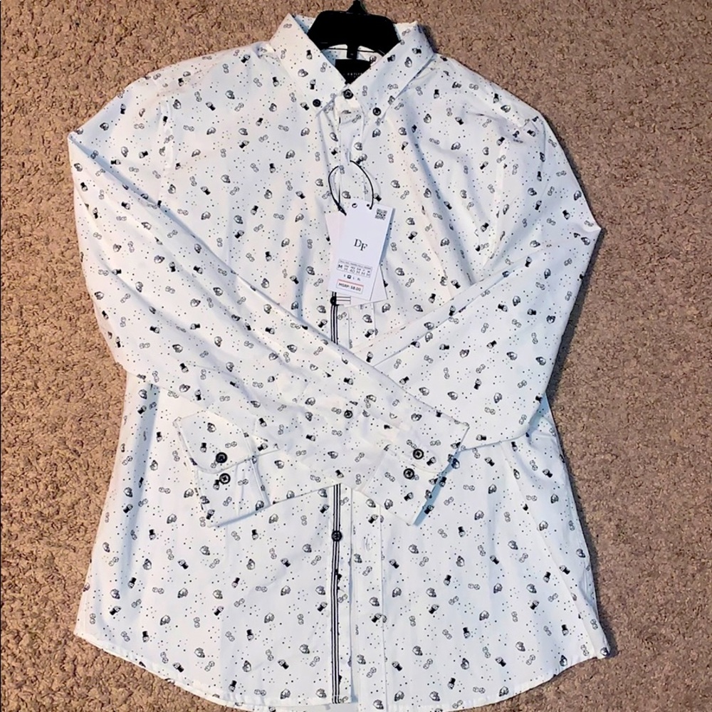 D&F long sleeve shirt.